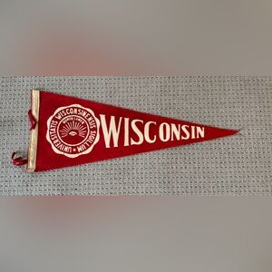 Wisconsin Red Felt Pennant Banner - Classic Home Accent